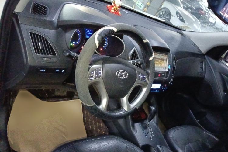 Used Hyundai ix35 2015 2.0L Automatic 2WD Smart Version China V Standard