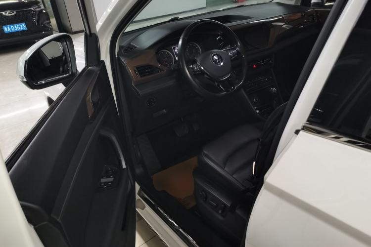 Used Volkswagen Tharu 2021 280TSI Two-Wheel Drive Comfort Edition
