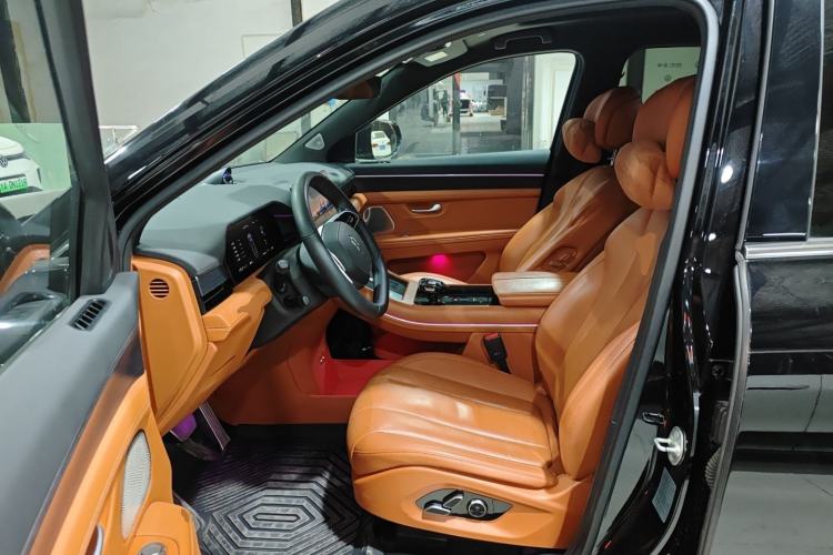 Used Hima AITO M7 2024 1.5T Intelligent Drive 4WD Ultra Version 5 Seats
