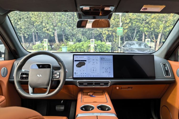 Used Li Auto L7 2023 Pro Model
