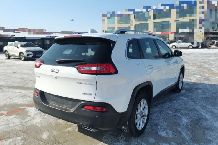Used  Cherokee 2016 2.4L Leading Smart Version