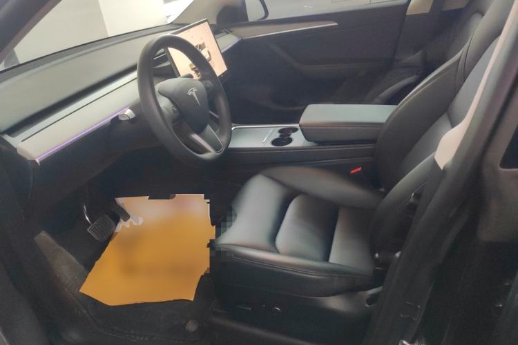 Used Tesla Model Y 2024 Long-Range All-Wheel-Drive Version
