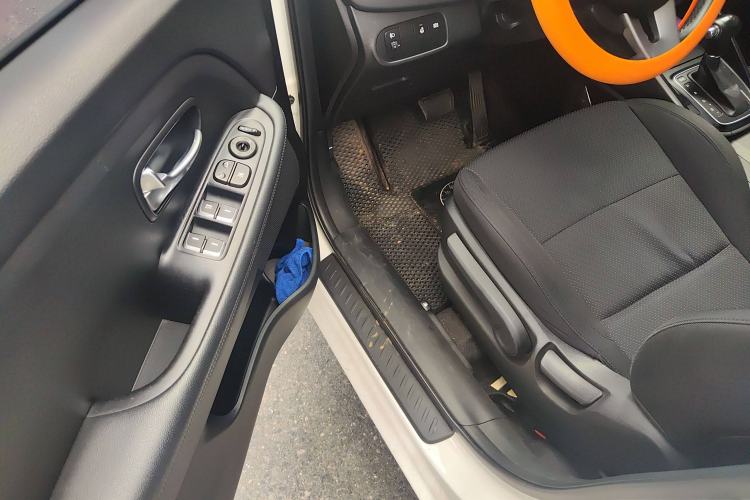 Used Kia Carens 2013 2.0L 7-Seater Automatic Standard Version China V Standard
