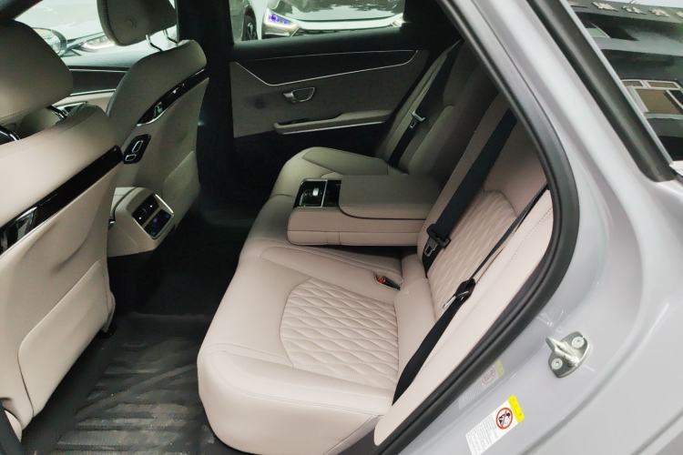 Used BYD Han 2025 EV with 701 km of Laser Radar-Enabled Intelligent Driving
