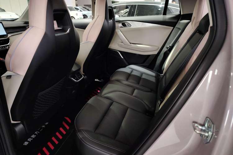 Used Lynk & Co 06 2023 Remix 1.5T Shero
