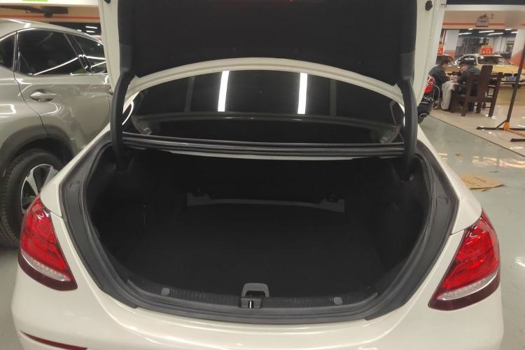 Used Mercedes-Benz E-Class 2016 E 300 L Luxury Model
