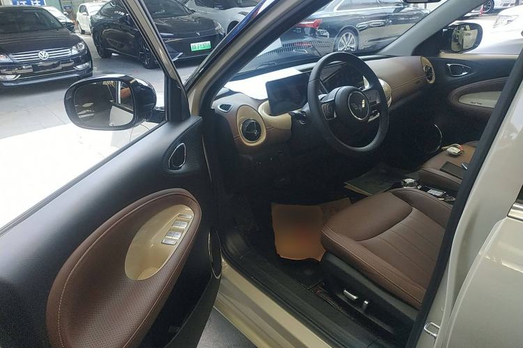 Used Wuling Bingo 2023 333 km Lingxi Connected+ Version
