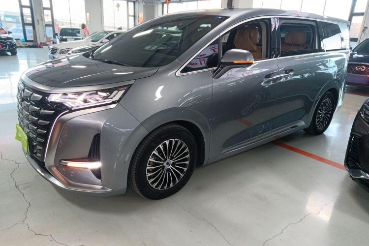 Used Denza D9 2022 DM-i 970 Four-Wheel Drive Flagship Model