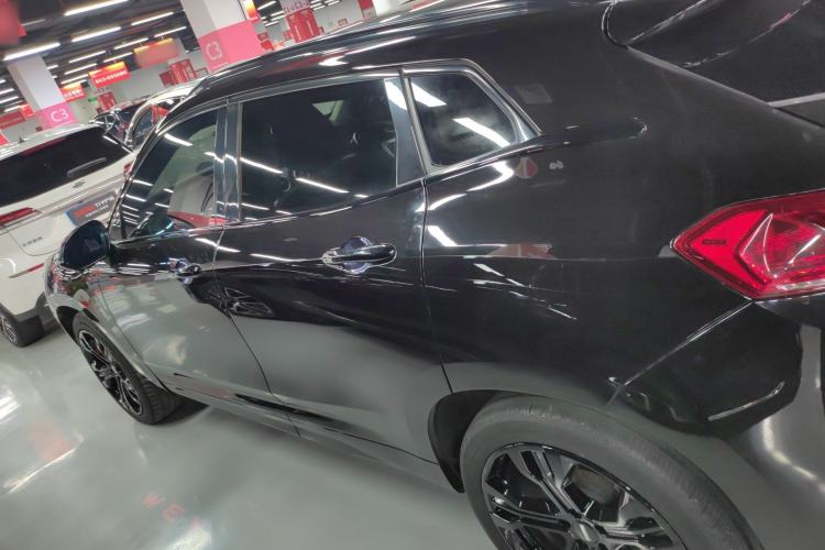 Used Wey VV7 2019 Upgraded Model 2.0T Flagship Version China VI
