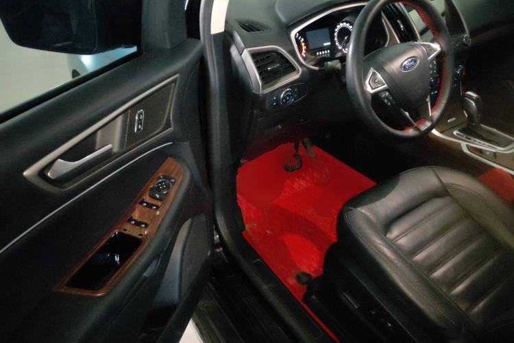 Used Ford Edge 2018 Facelifted EcoBoost 245 Two-Wheel-Drive Platinum Edition 5 Seats China V Emission Standard
