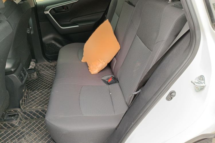 Used Toyota Wildlander 2022 Updated Version 2.0L CVT Two-Wheel Drive Leading Edition