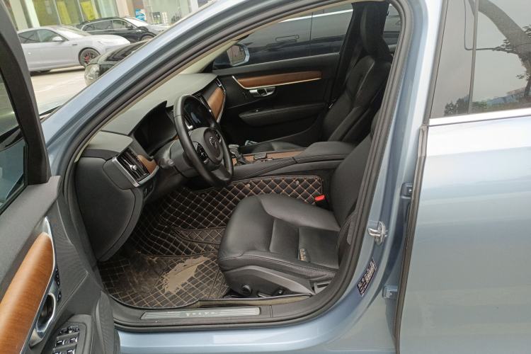 Used Volvo S90 2020 T5 Zhiyi Luxury Edition
