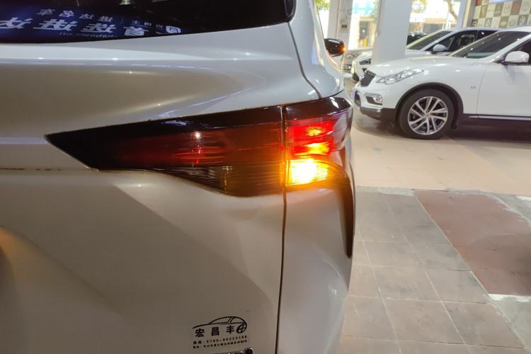 Used Toyota Sienna 2021 2.5L Hybrid Comfort Edition
