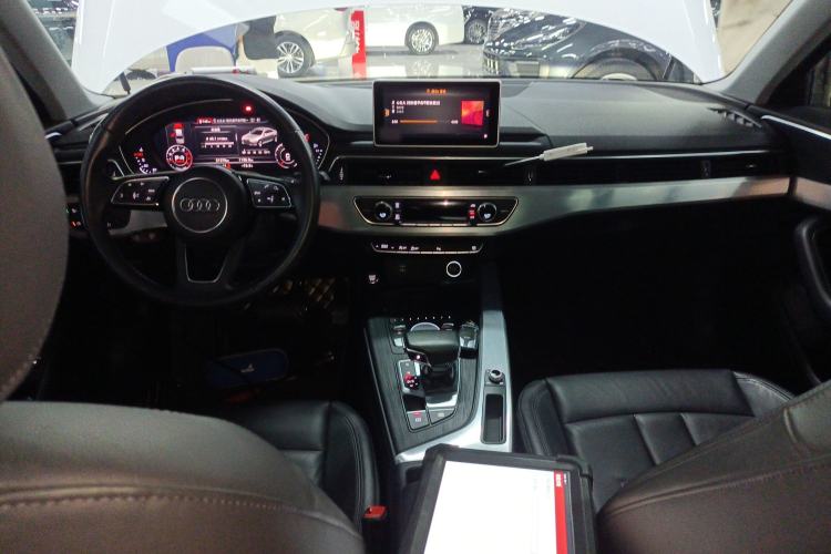 Used Audi A4L 2018 30th Anniversary Edition 40 TFSI Fashion Model