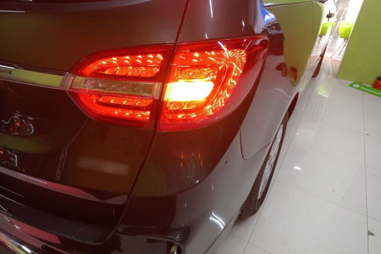 Used Buick GL8 2018 28T Luxury Model China VI Standard
