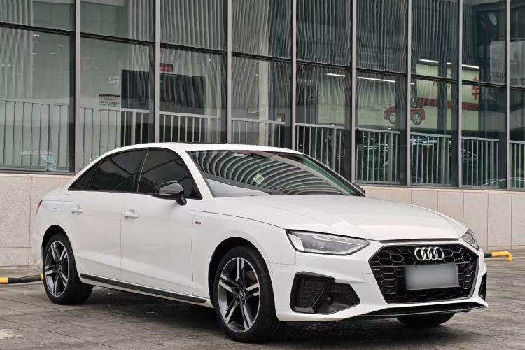 Used Audi A4L 2022 40 TFSI Luxury Dynamic Model
