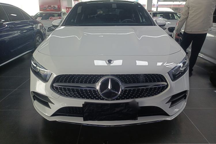 Used Mercedes-Benz A-Class 2022 Revised Version A 200 L Sport Sedan Fashionable Style