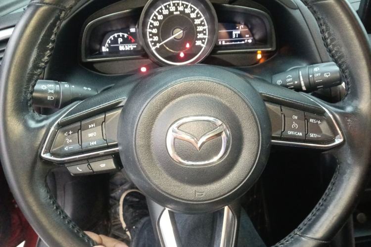 Used Mazda CX-4 2018 2.0L Automatic Two-Wheel Drive Blue Sky Premium Upgrade Version China V Standard
