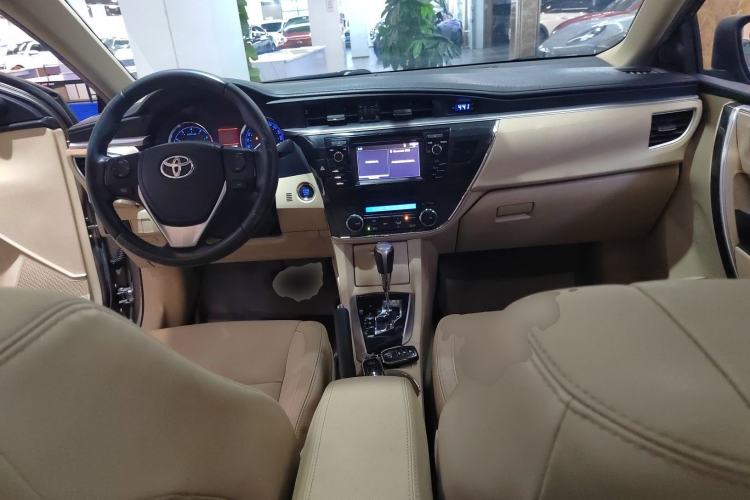 Used Toyota Corolla 2014 1.6L CVT GLX-i