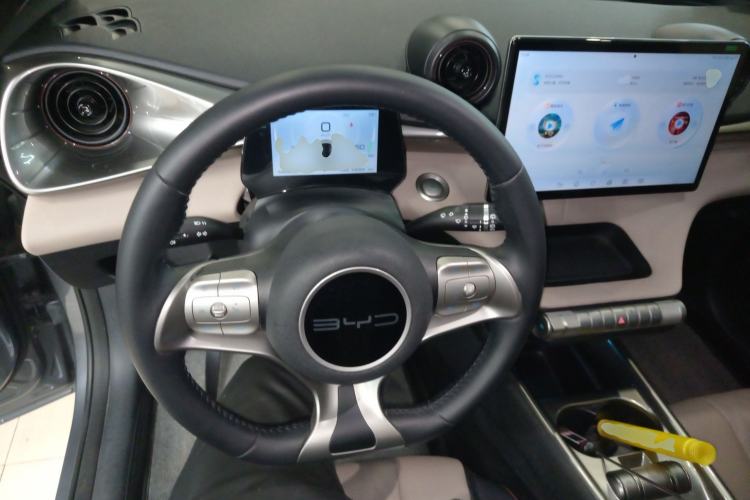 Used BYD Dolphin 2023 420 km Free Version