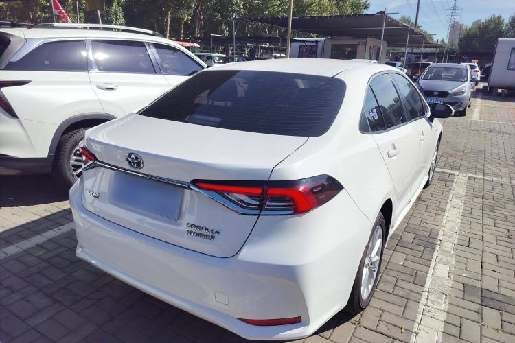 Used Toyota Corolla 2021 Dual-Motor 1.8L E-CVT Elite Edition
