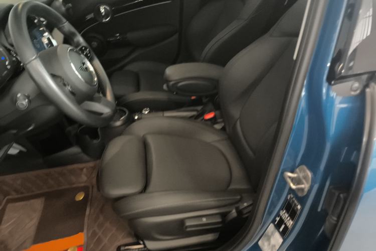 Used  MINI 2023 1.5T COOPER Artist Five-Door Edition