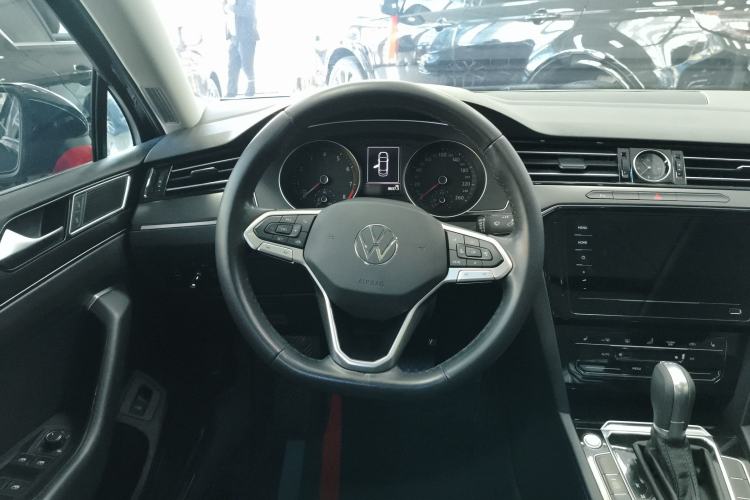 Used Volkswagen Magotan 2020 330TSI DSG Leading Model
