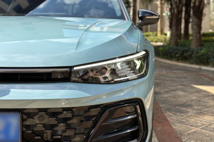 Used Volkswagen Passat 2025 Pro 380TSI Starry Dragon Luxury Edition
