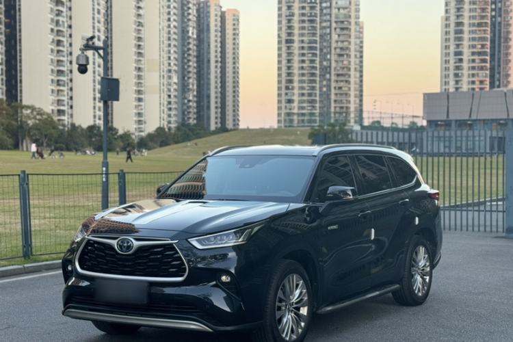 Used Toyota Highlander 2022 Dual-Engine 2.5L Four-Wheel Drive Prestige Version 7 Seats