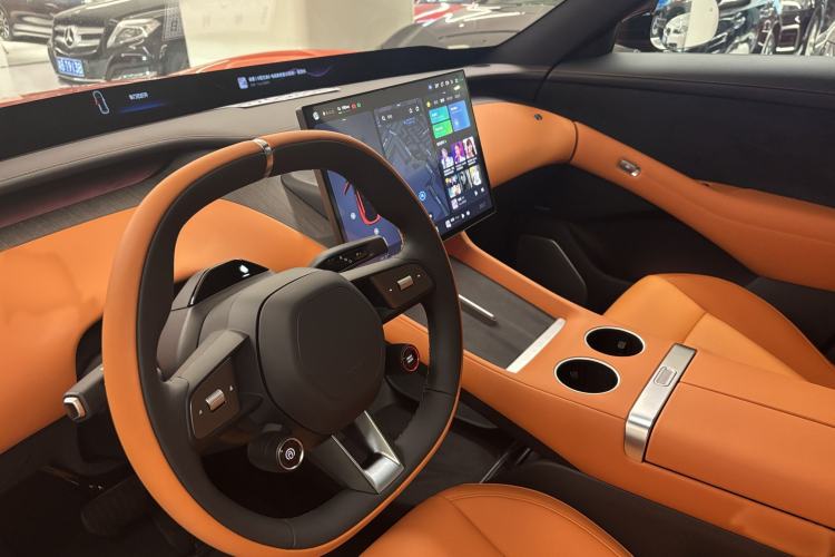 Used  YU7 2025 Ultra-Long Range All-Wheel Drive Pro Version
