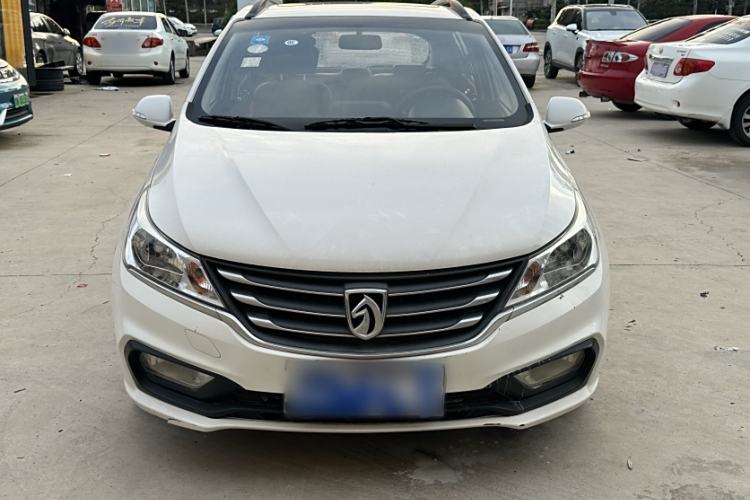 Used Baojun 310 2016 1.2L Manual Luxury Model
