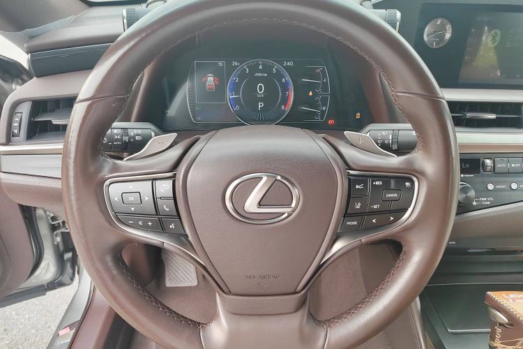 Used Lexus ES 2020 200 Excellence Edition