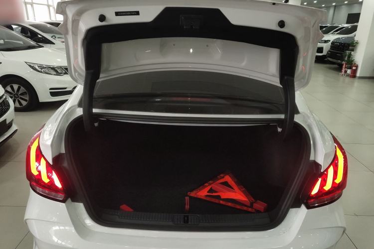 Used MG 5 2023 180 DVVT Manual Fashion Edition
