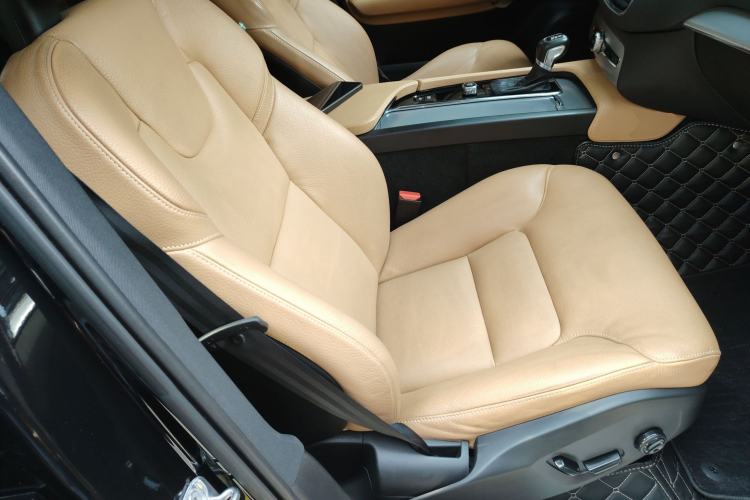 Used Volvo XC90 2018 T5 Zhiyi Edition 7-Seater
