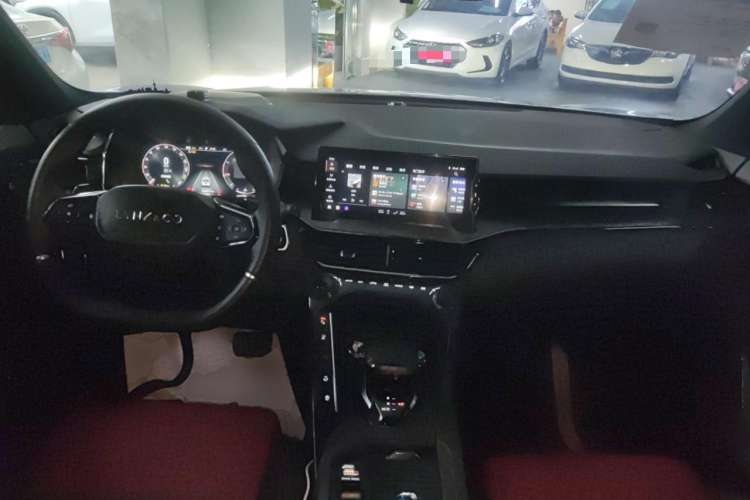 Used Lynk & Co 06 2020 1.5T JinPro model
