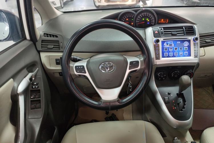 Used Toyota Verso 2015 180E CVT Crossover Edition
