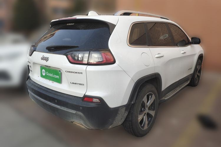 Used Jeep Cherokee 2019 2.0T Four-Wheel Drive Explorer Edition China VI Emission Standard