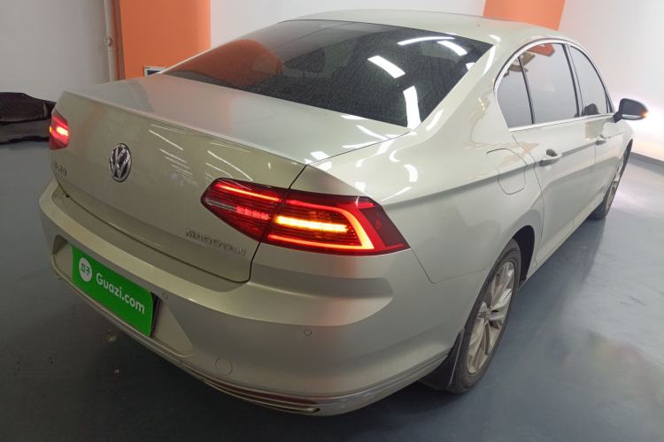 Used Volkswagen Magotan 2018 380TSI DSG Luxury Model
