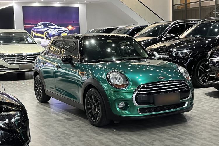 Used  MINI 2016 1.5T COOPER Five-Door Edition
