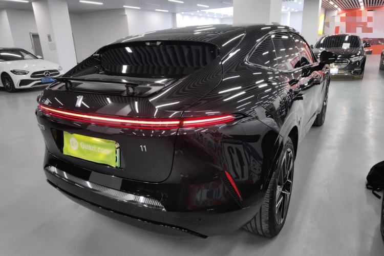 Used  11 2025 Ultra Extended-Range Edition
