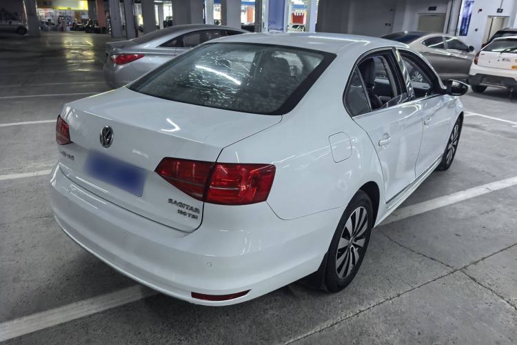 Used Volkswagen Sagitar 2017 180TSI Automatic Luxury Edition
