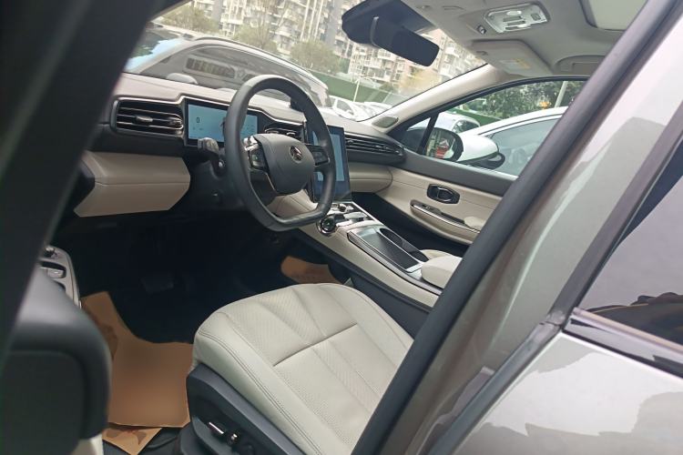 Used Nio ES8 2020 580 km Range Signature Edition Six-Seater Version
