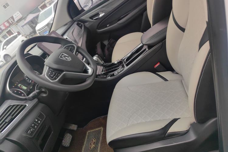 Used Baojun 730 2019 1.5T CVT Flagship Model 7 Seats China VI Emission Standard