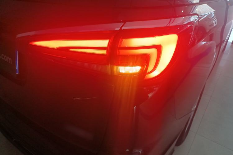 Used Buick GL8 2018 ES 28T Comfort Model China VI Standard
