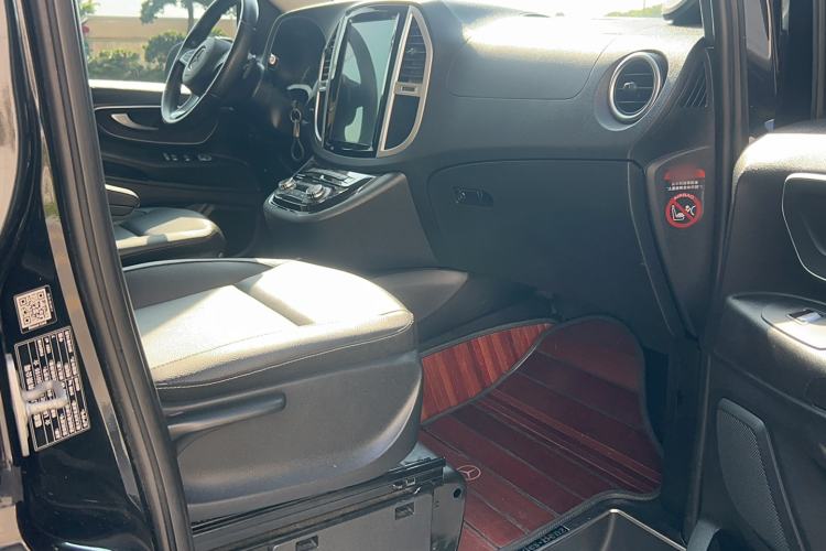 Used Mercedes-Benz Vito 2018 2.0T Business Version China V Emission Standard
