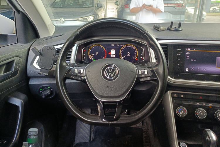 Used Volkswagen T-ROC 2022 280TSI DSG Two-Wheel Drive Elite PLUS
