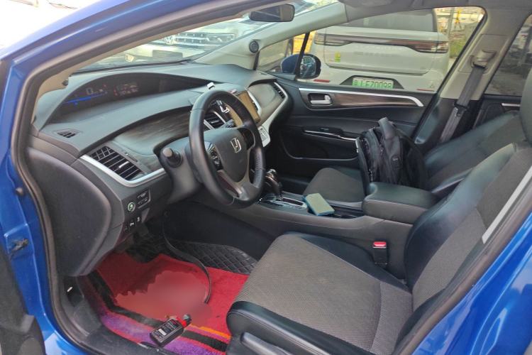 Used Honda Jade 2017 1.8L automatic Comfort version 5 seats
