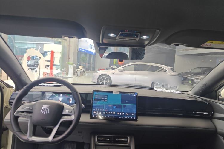 Used BYD Qin L 2025 EV 545KM Beyond Version
