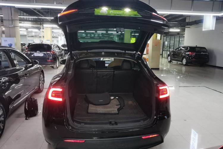 Used Tesla Model Y 2022 Rear-Wheel-Drive Version