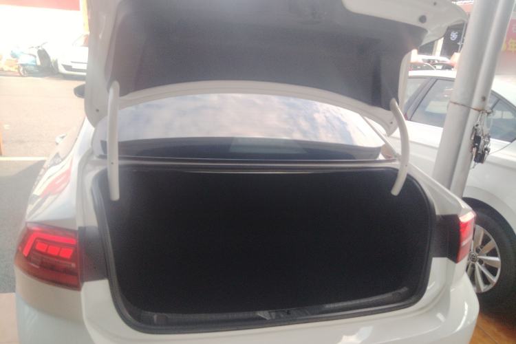 Used Volkswagen Lamando 2021 230TSI DSG Fashion Edition
